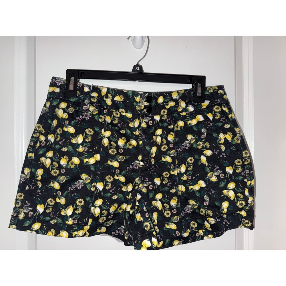 Tinsel Lemon And Black Shorts Size 28